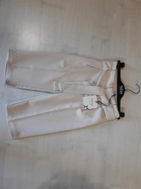 PANTALONE BEIGE CON CINTA NAPA049
